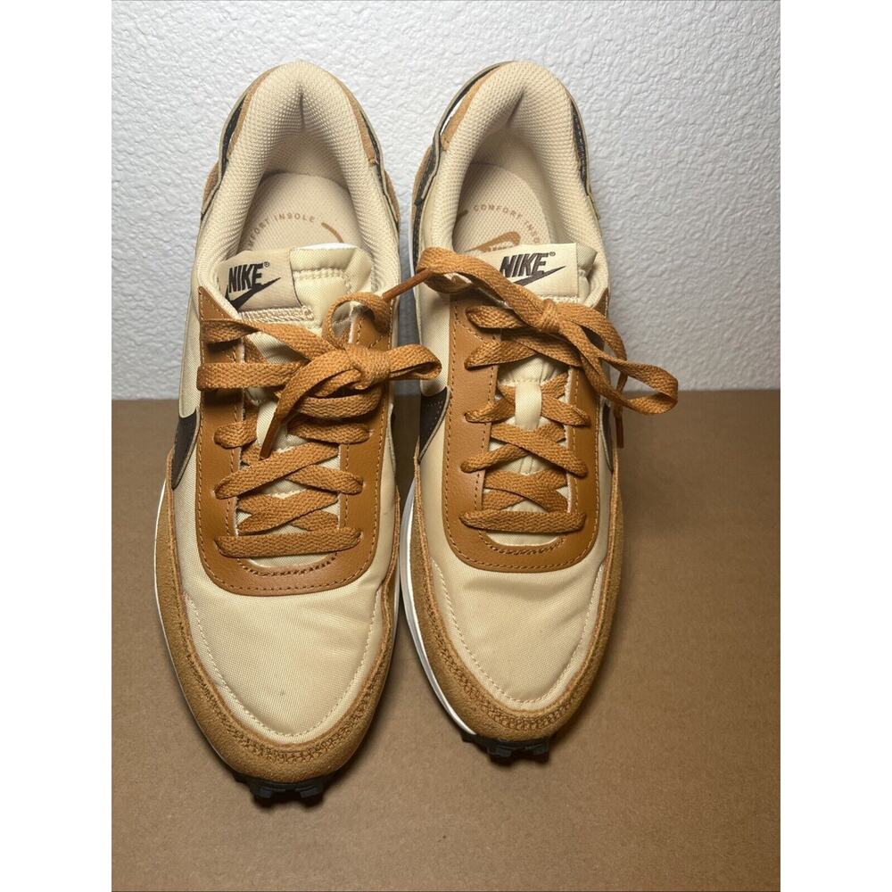 Size 9 - Nike Waffle Debut Sesame